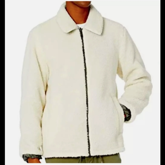 Ugg Mens Green & Black Camo Full Zip Faux Sherpa Reversible Jacket Sz XL. - Picture 3 of 8